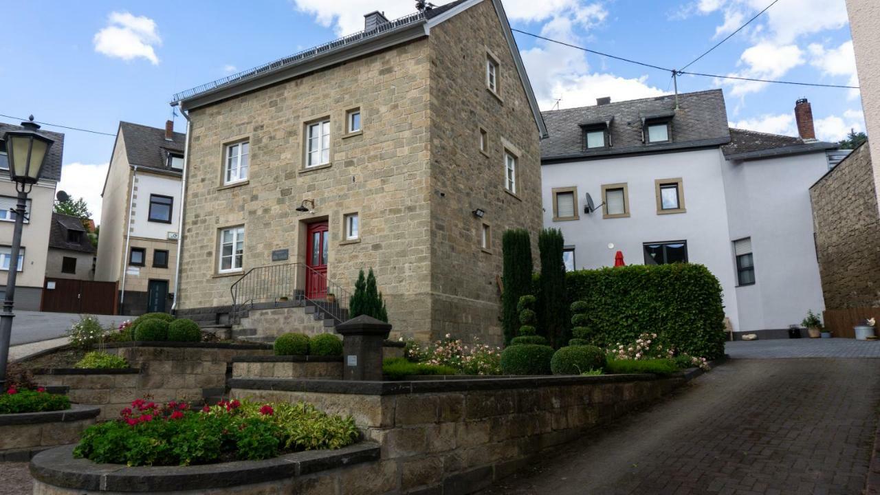 Ferienhaus Alte Schule Volkesfeld Exterior foto